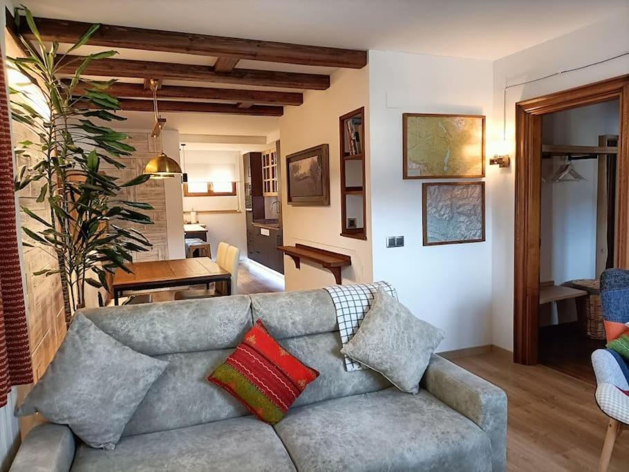 Espectacular Y Acogedor Apartamento Con Todas Las Comodidades Биескас Екстериор снимка