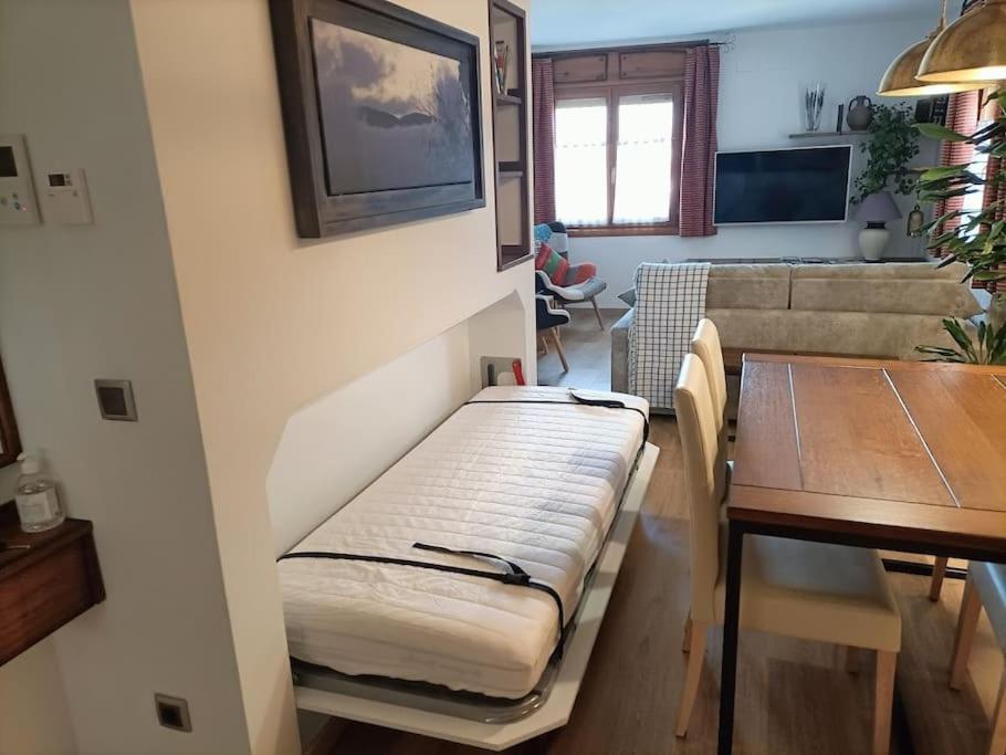 Espectacular Y Acogedor Apartamento Con Todas Las Comodidades Биескас Екстериор снимка